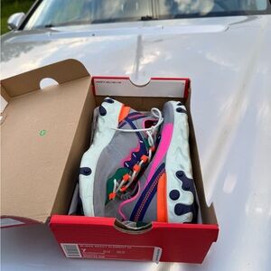 Nike React Element 55 ~ Gray and Pink Athletic Sneakers
